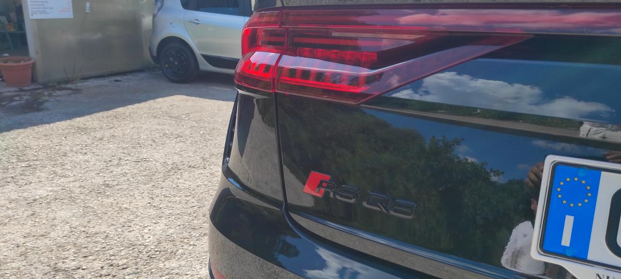 Audi Q8 RS TFSI V8 quattro tiptronic s line