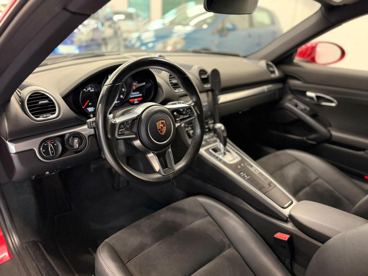 Porsche Cayman 718