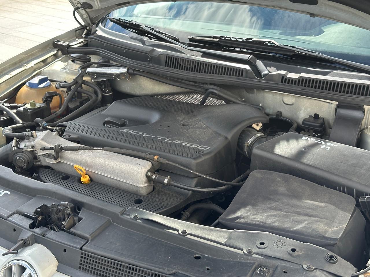 Volkswagen Golf GTI 1.8 turbo 20V cat 3p.