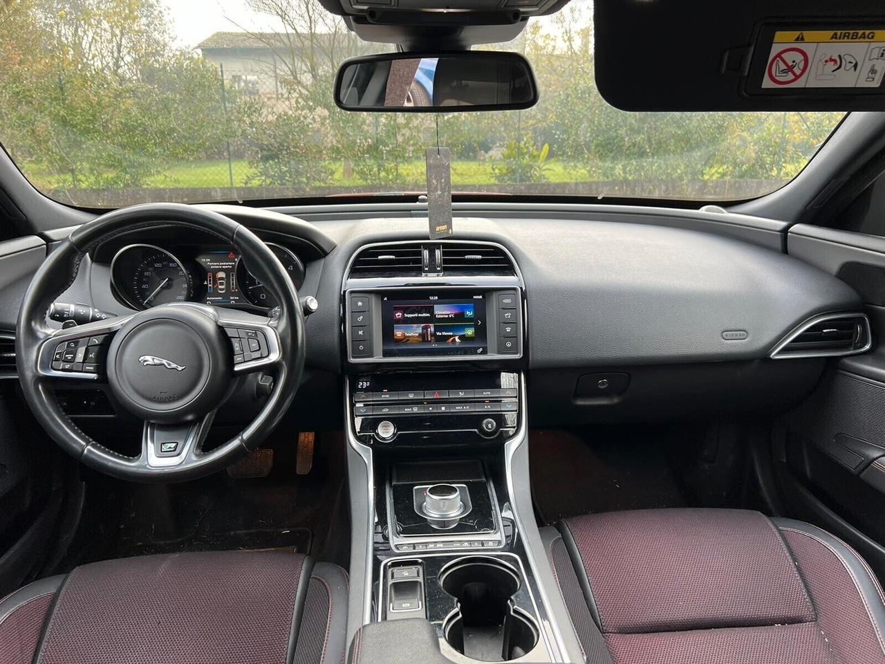 Jaguar XE 2.0 D Turbo aut.EURO 6B MOTORE DA RIVESIONARE
