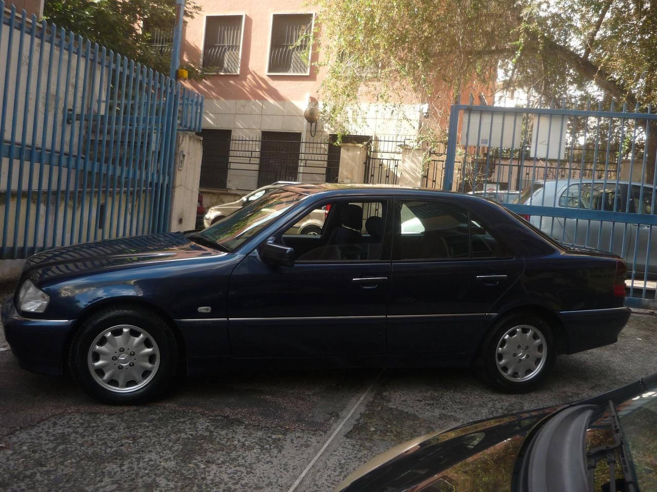 Mercedes-benz C 220 CDI cat Elegance