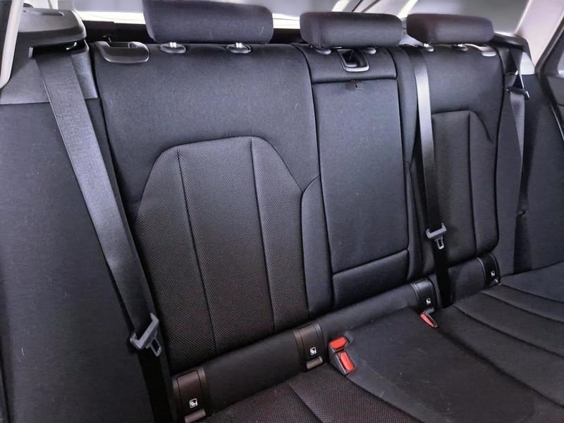 BMW 318 48V Business Advantage Touring auto