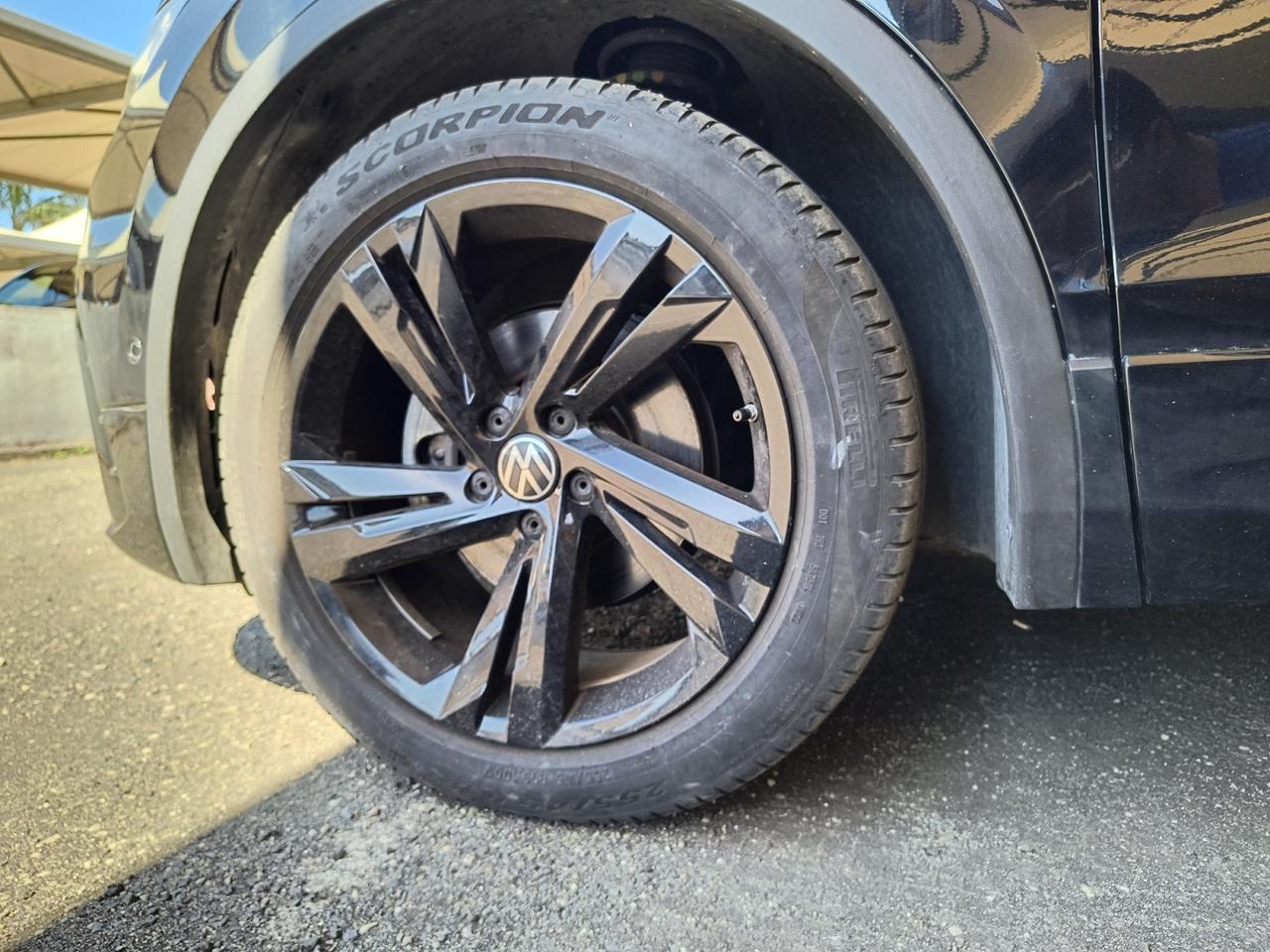 VOLKSWAGEN Tiguan II 2021 - Tiguan 2.0 tdi R-Line 150cv dsg