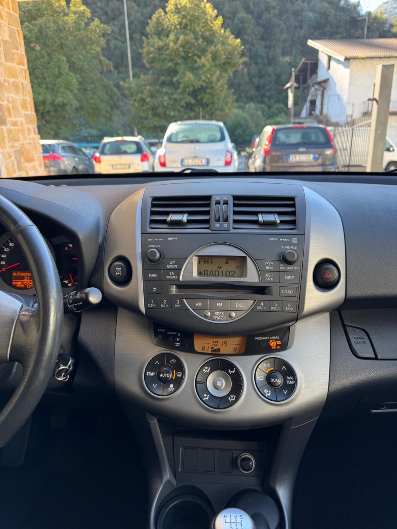 Toyota RAV 4 RAV4 2.2 D-4D 136 CV Sol