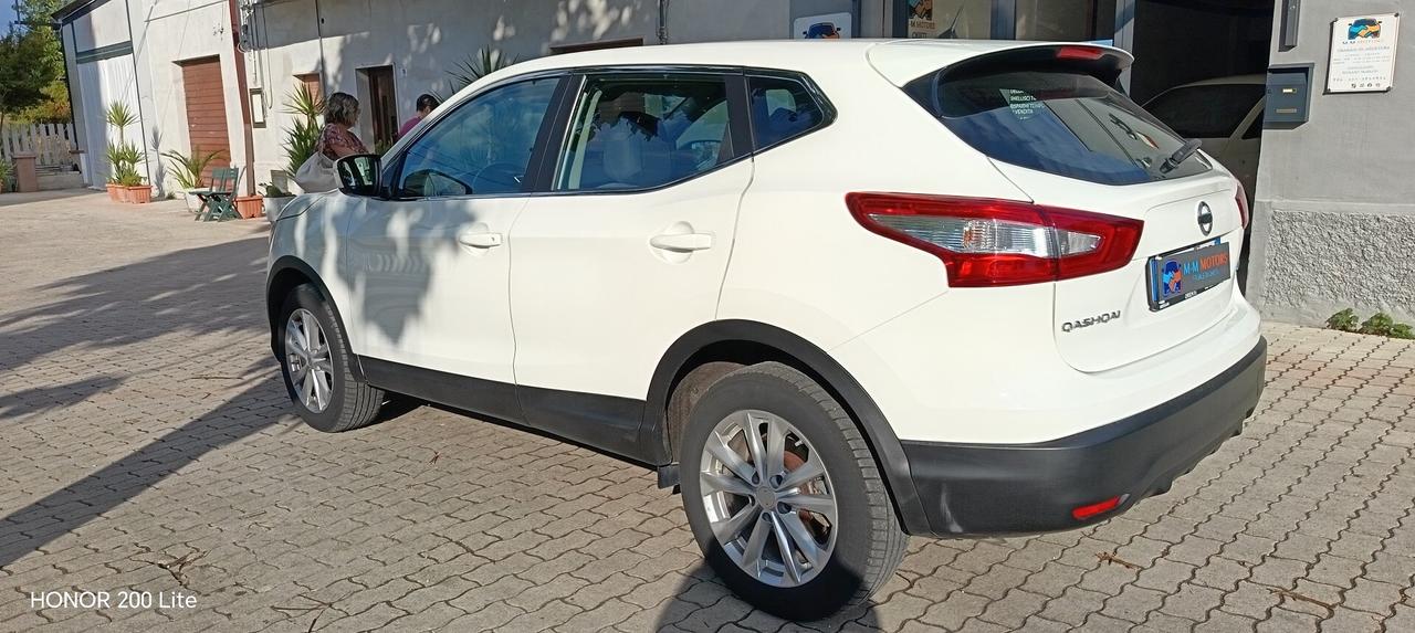 Nissan Qashqai 1.5 dci Tekna 110cv E6