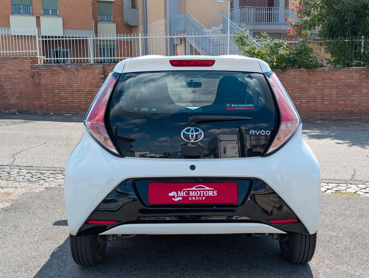Toyota Aygo 1.0 VVT-i 69 CV 5 porte x-cool