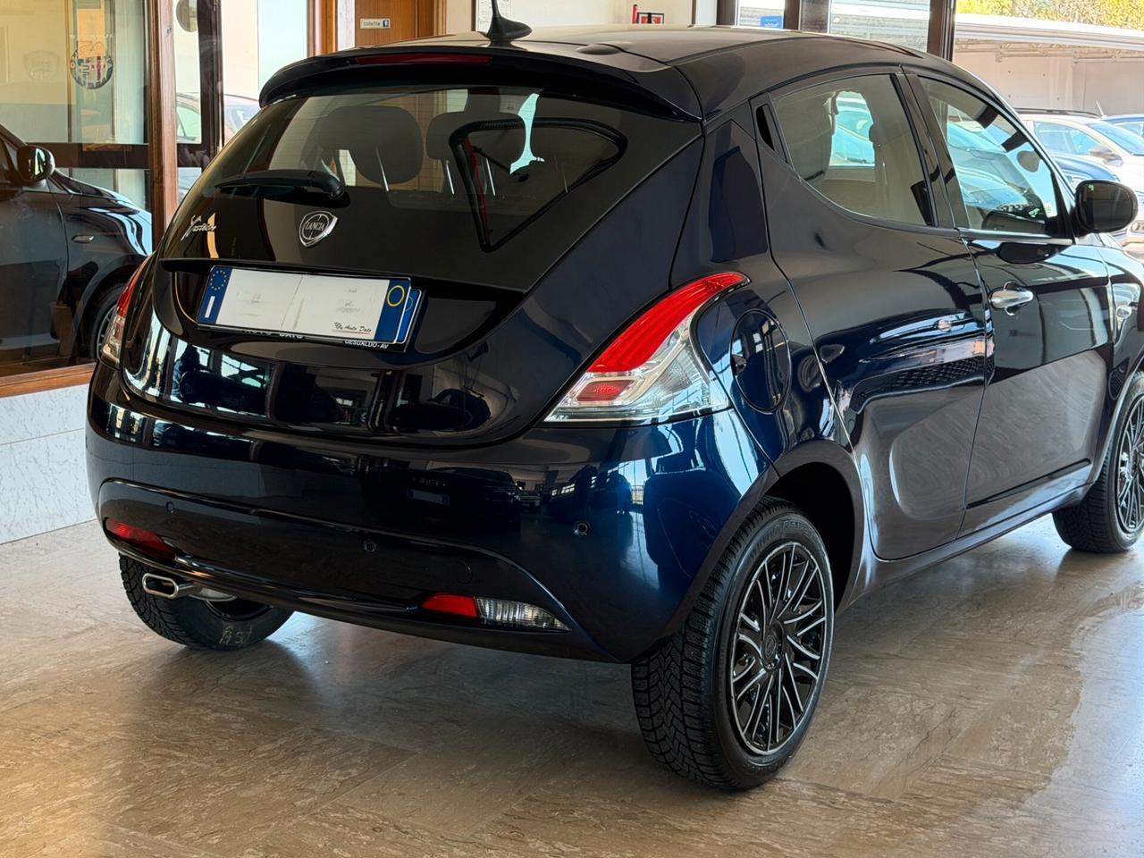 Lancia Ypsilon 1.2 69 cv. EcoChic GOLD (Imp. GPL)