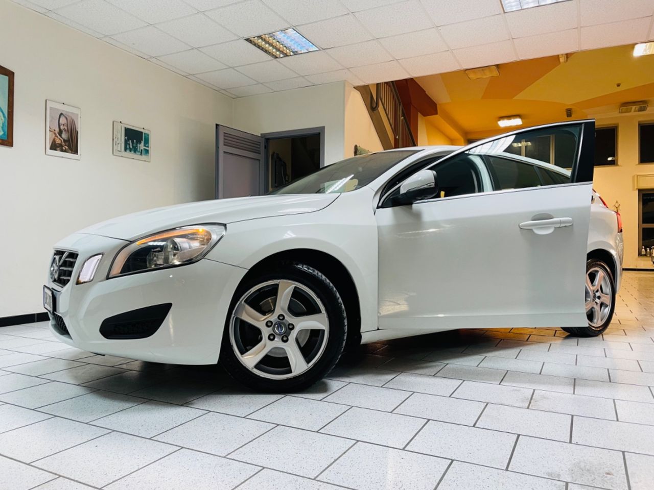 Volvo V60 D4 Geartronic Business