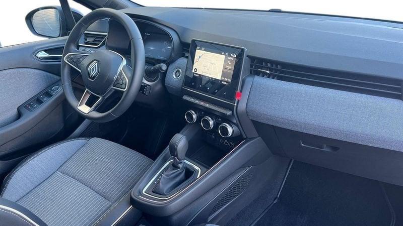 Renault Clio techno MY24 full hybrid E-Tech 145