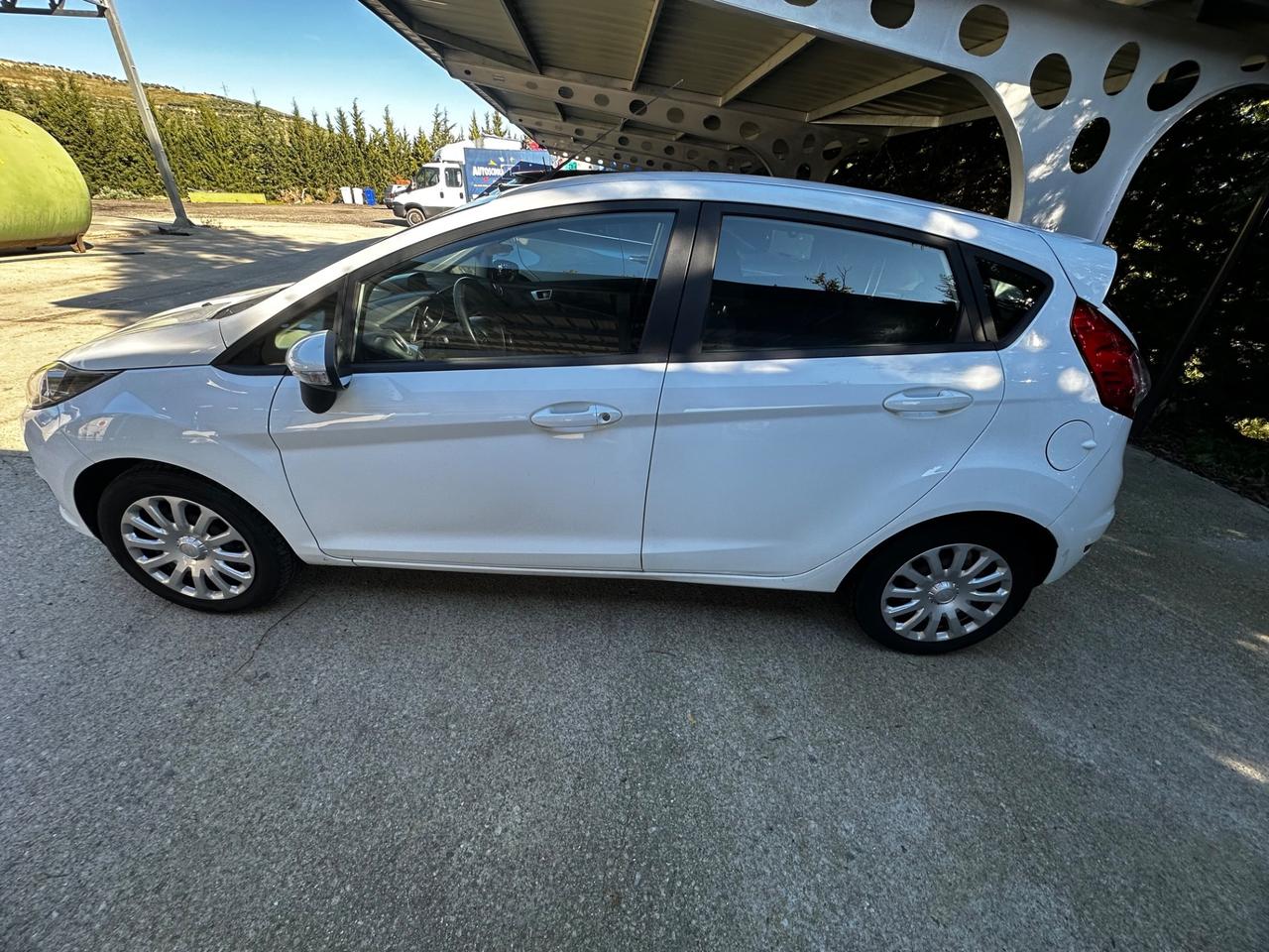 Ford Fiesta 1.2 60CV 5 porte Neopatentati
