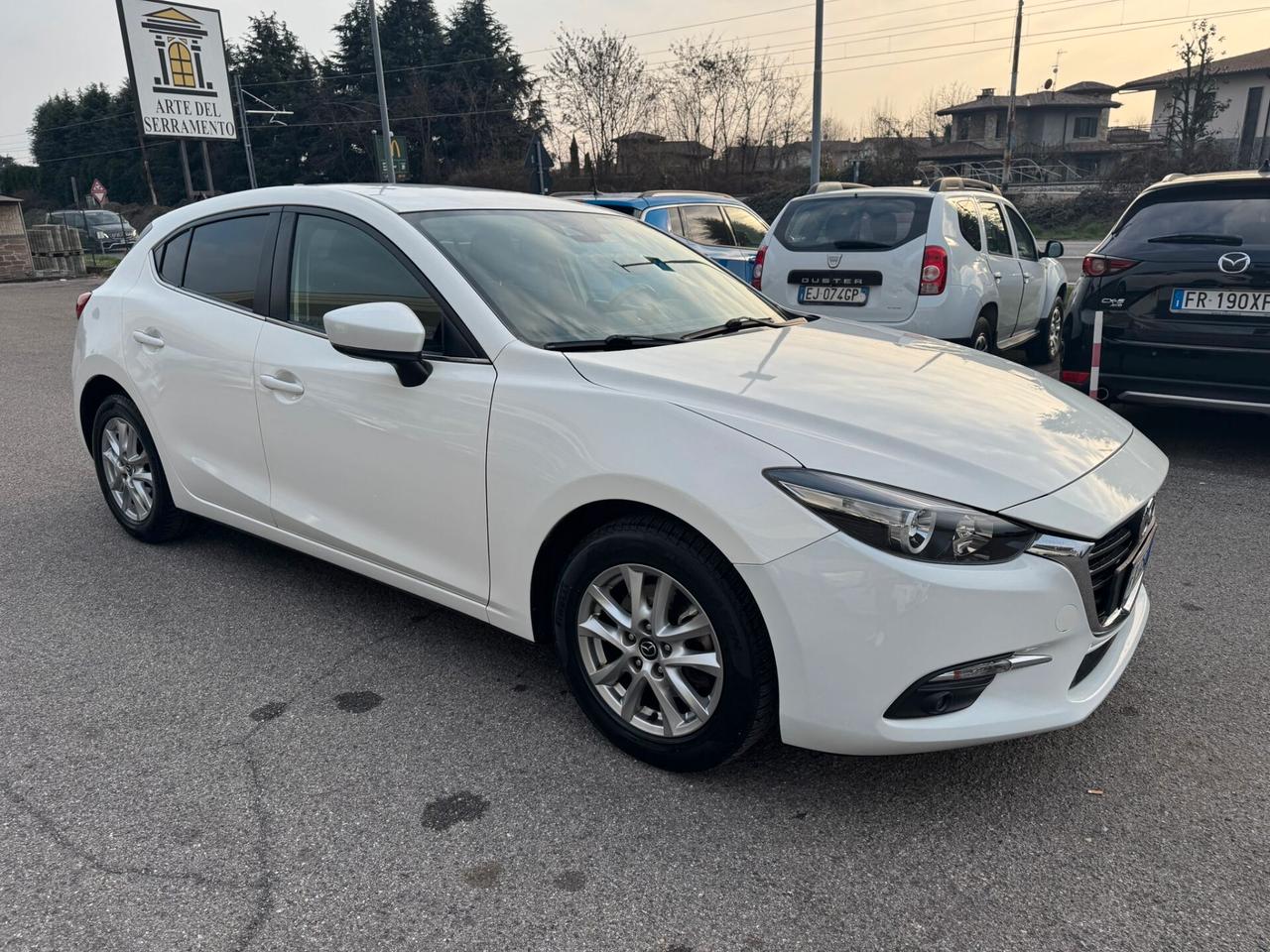 Mazda 3 2017 5p 1.5d Evolve 105cv