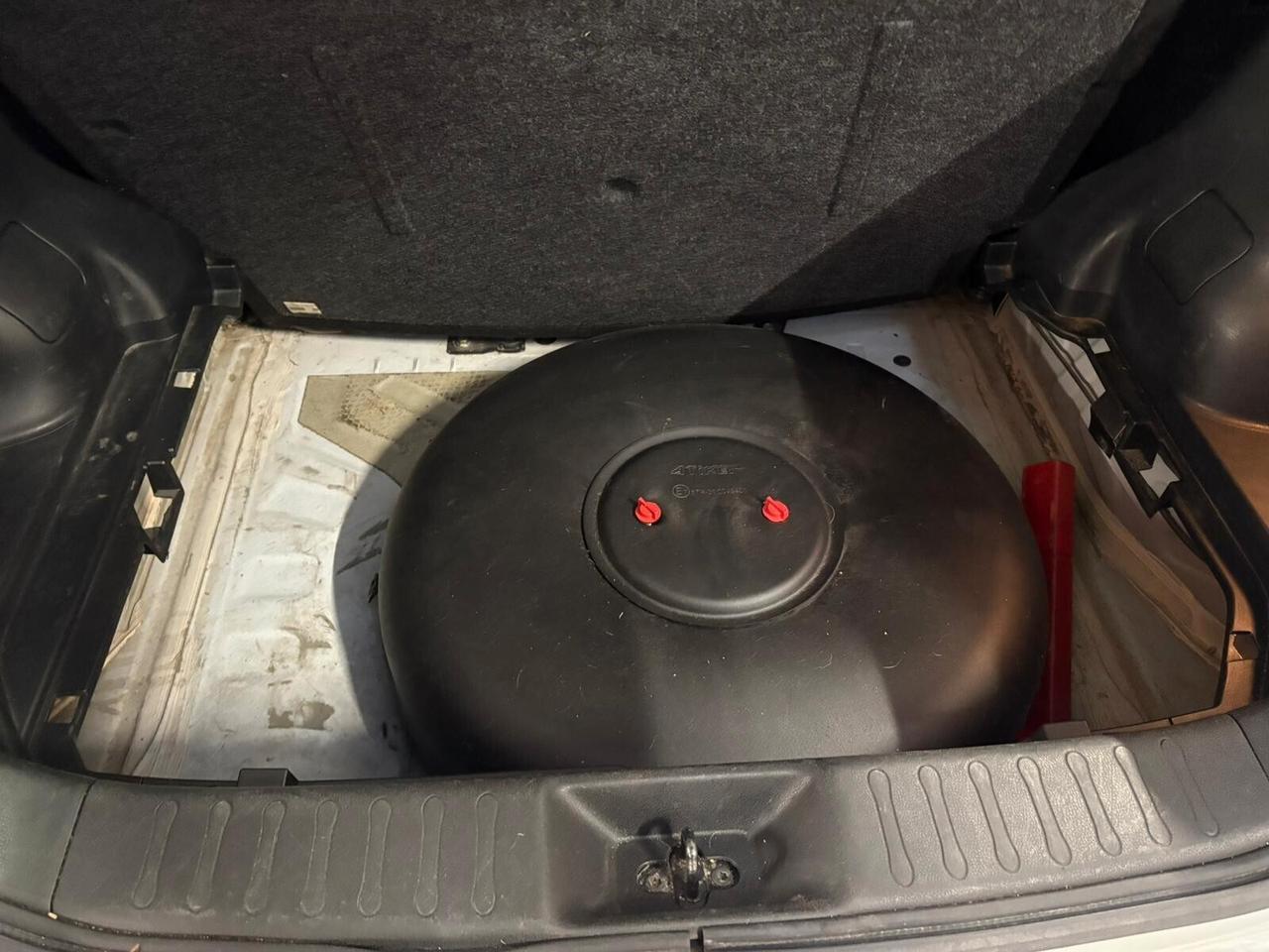 NISSAN JUKE Benzina-GPL 1.6 CV 117 Km 146.702 X NEOPATENTATI Garanzia 12 mesi