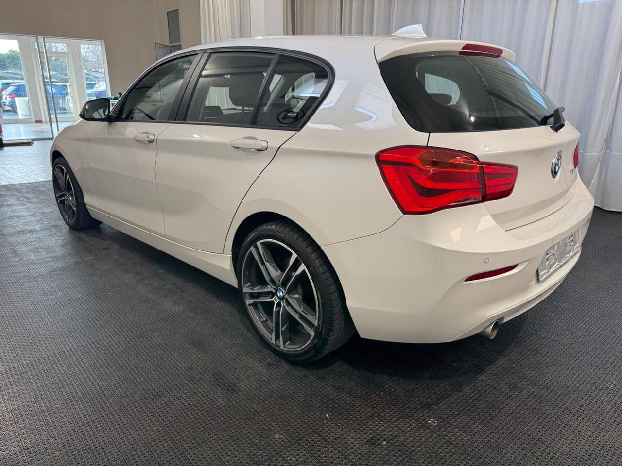 Bmw 116 116d 5p. Sport