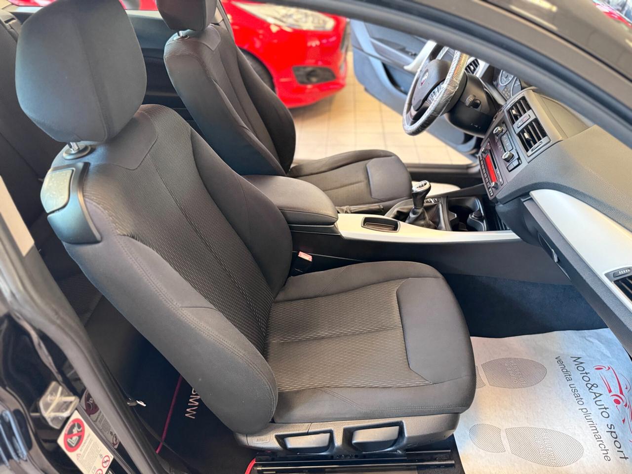 Bmw 114 114d 3p. Unique
