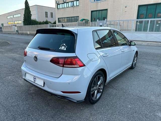 Volkswagen Golf 1.6 TDI DSG 5p. R-line