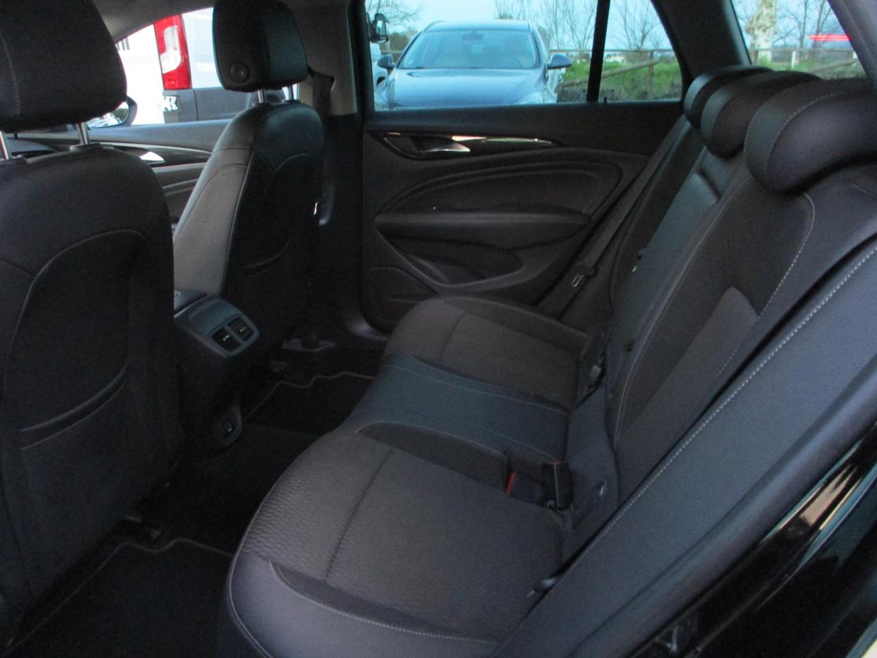 Opel Insignia Sports Tourer 1.6 cdti ecotec Business s&s 136cv auto Matrix/CarPlay