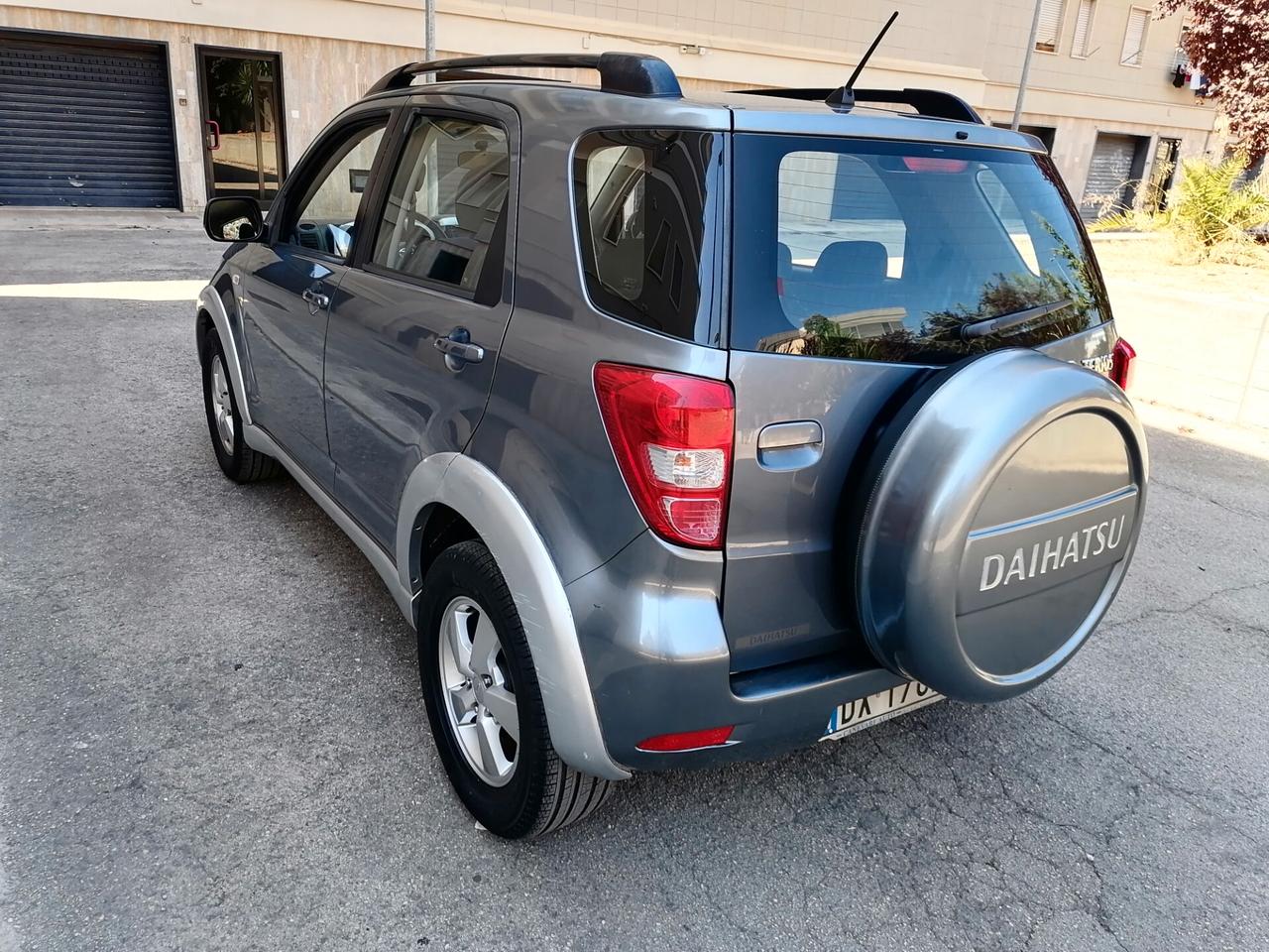 Daihatsu Terios 1.5 BENZ/GPL 105CV 4x4
