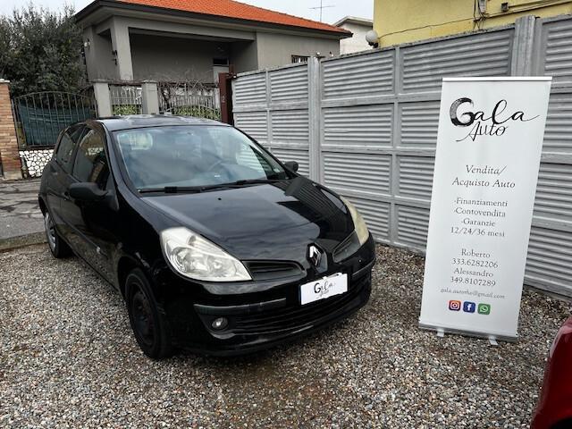 Renault Clio 1.2 16V 3 porte Dynamique