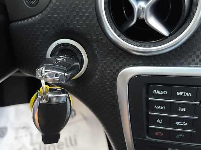 Mercedes-Benz A 180 A 180 d Automatic Sport