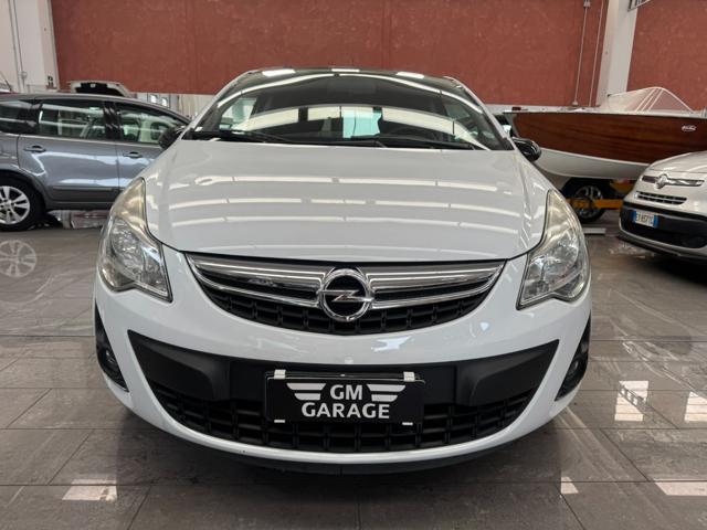 OPEL Corsa 1.2 3 porte b-color
