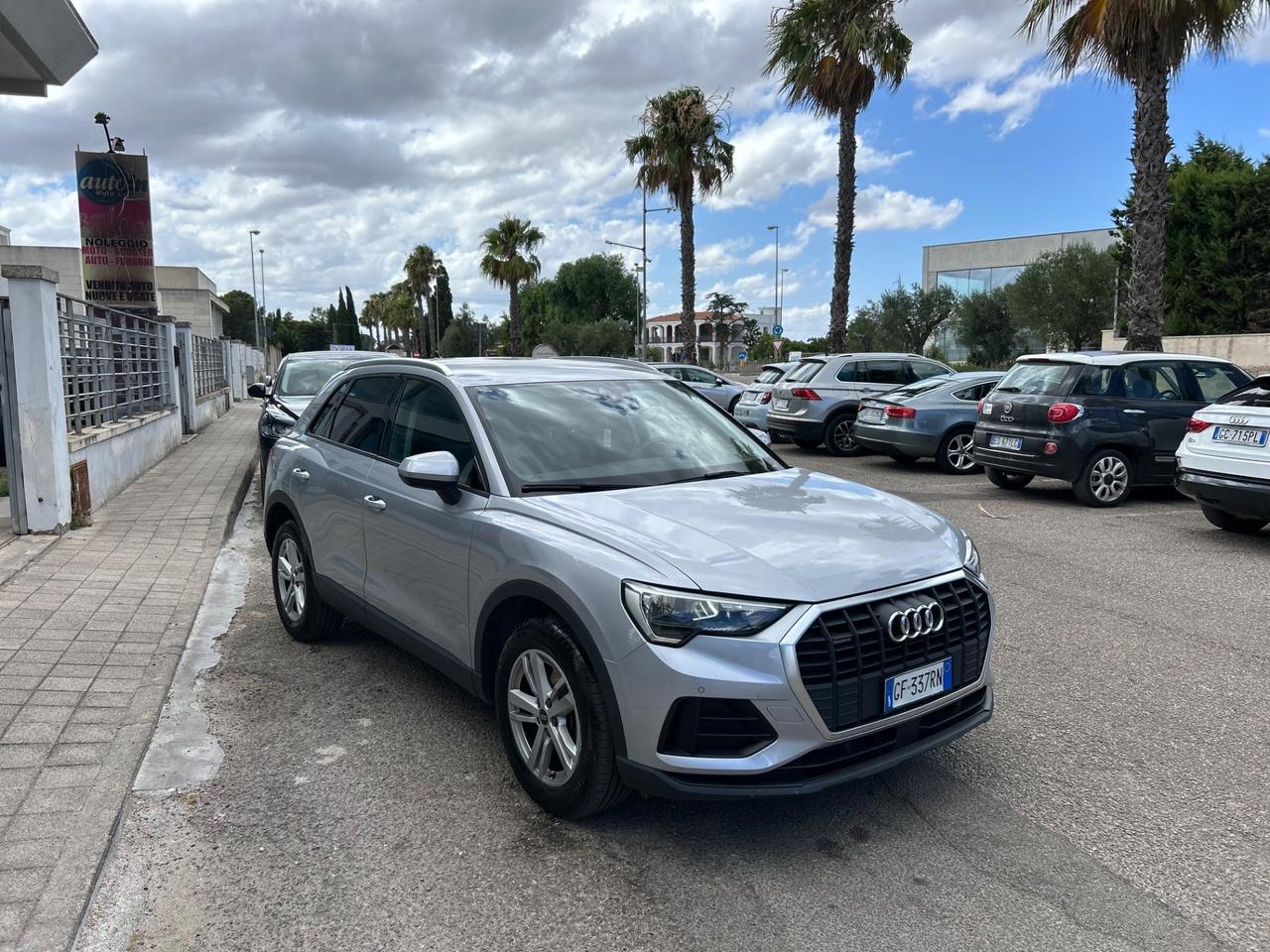 Audi Q3 35 TDI quattro S tronic Business Advanced