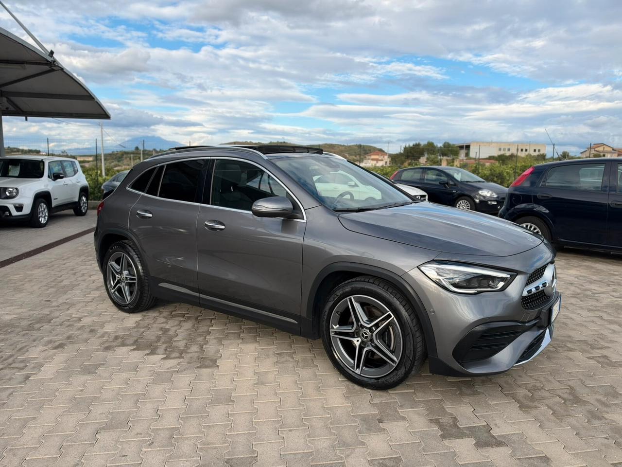 MERCEDES GLA 200D PREMIUM AMG 150CV