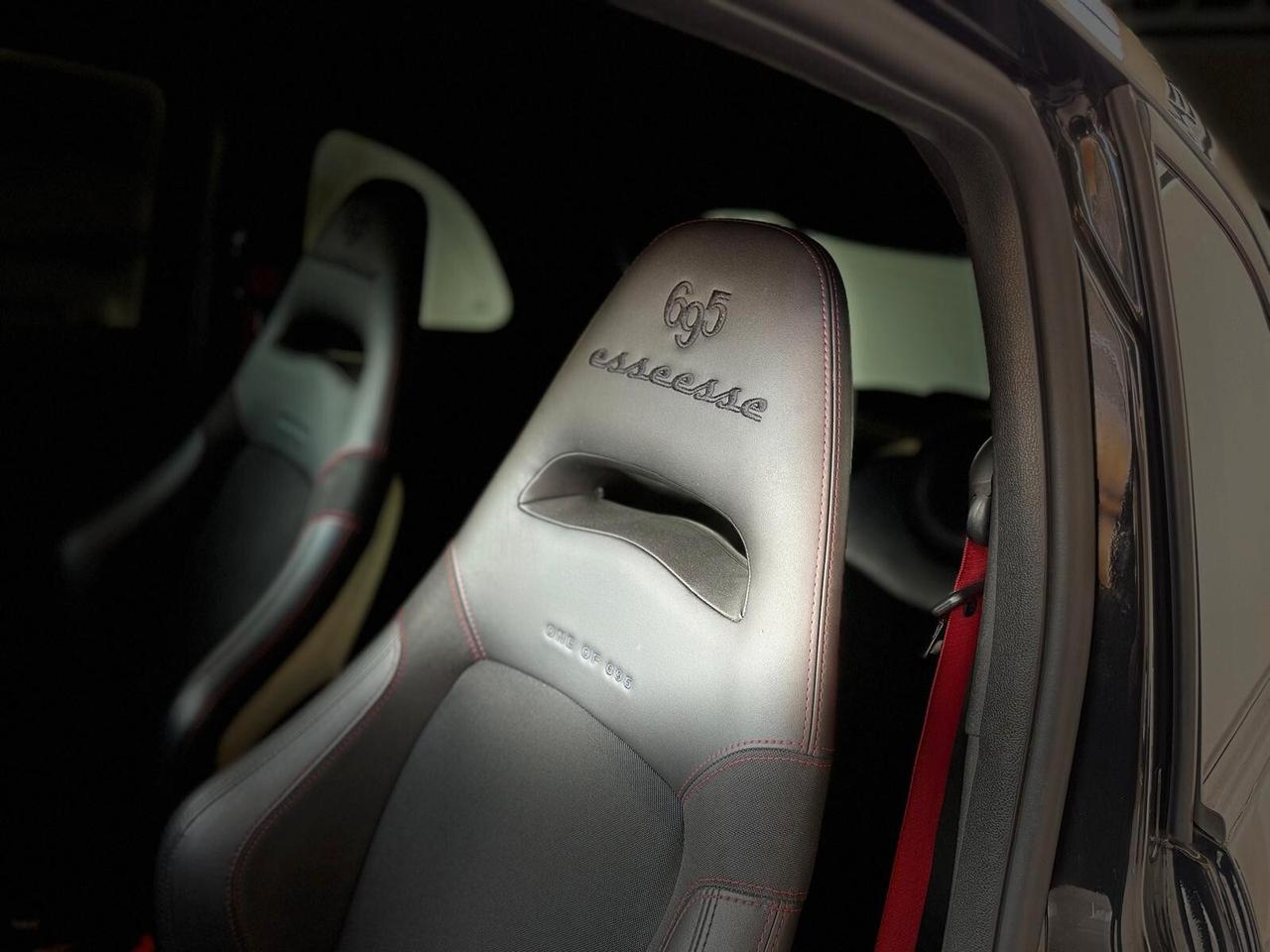 Abarth 695 1.4 t-jet 70th Essesse 180cv auto