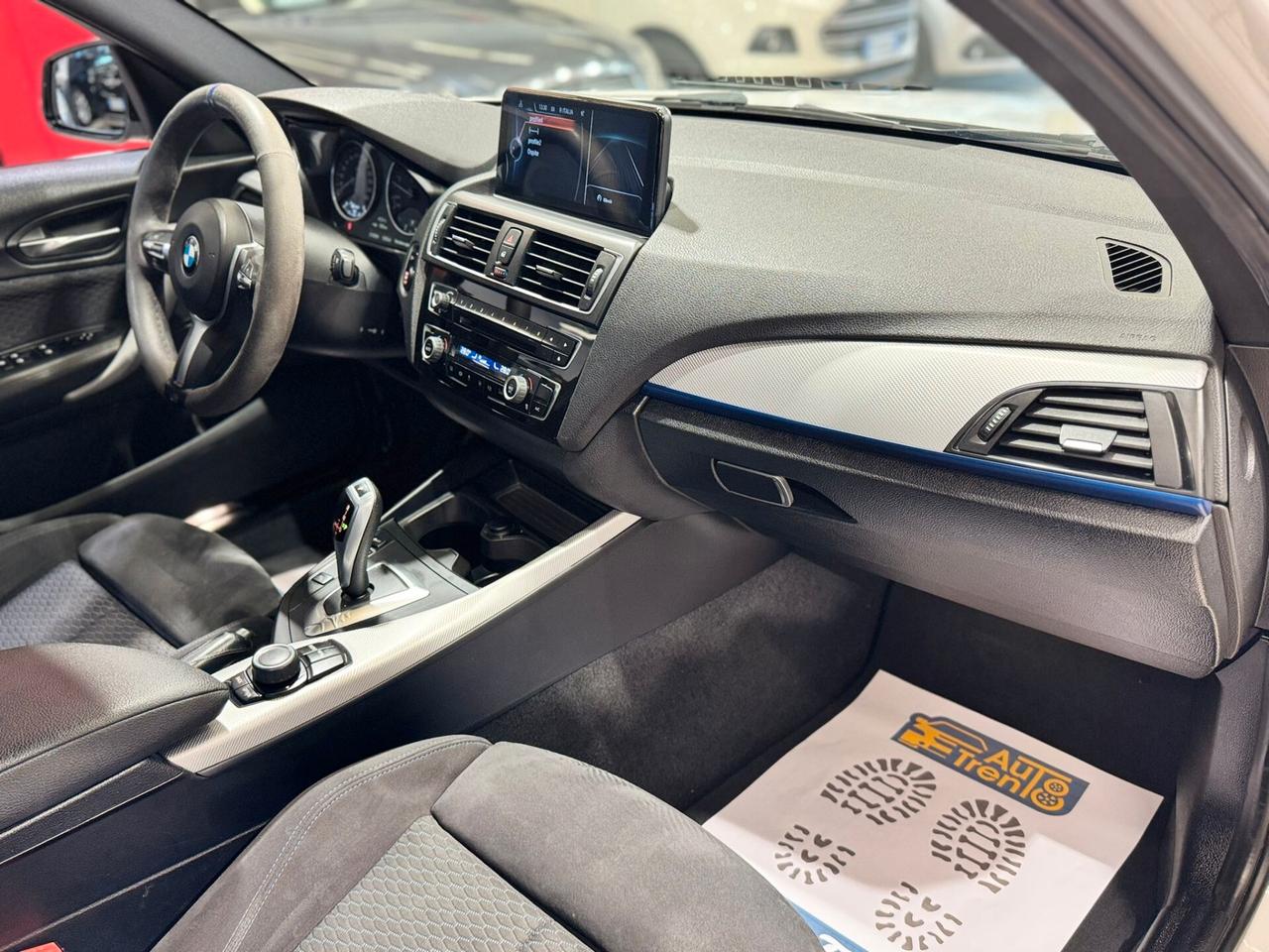 Bmw 118d 5p. Msport BLACK NIGHT