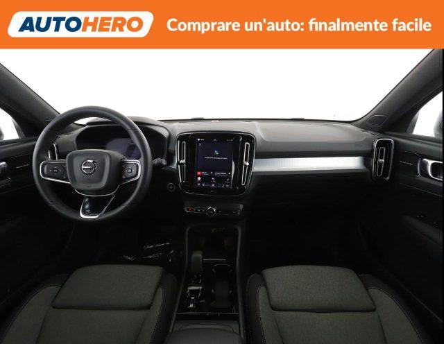 VOLVO XC40 B3 automatico Plus Dark N1