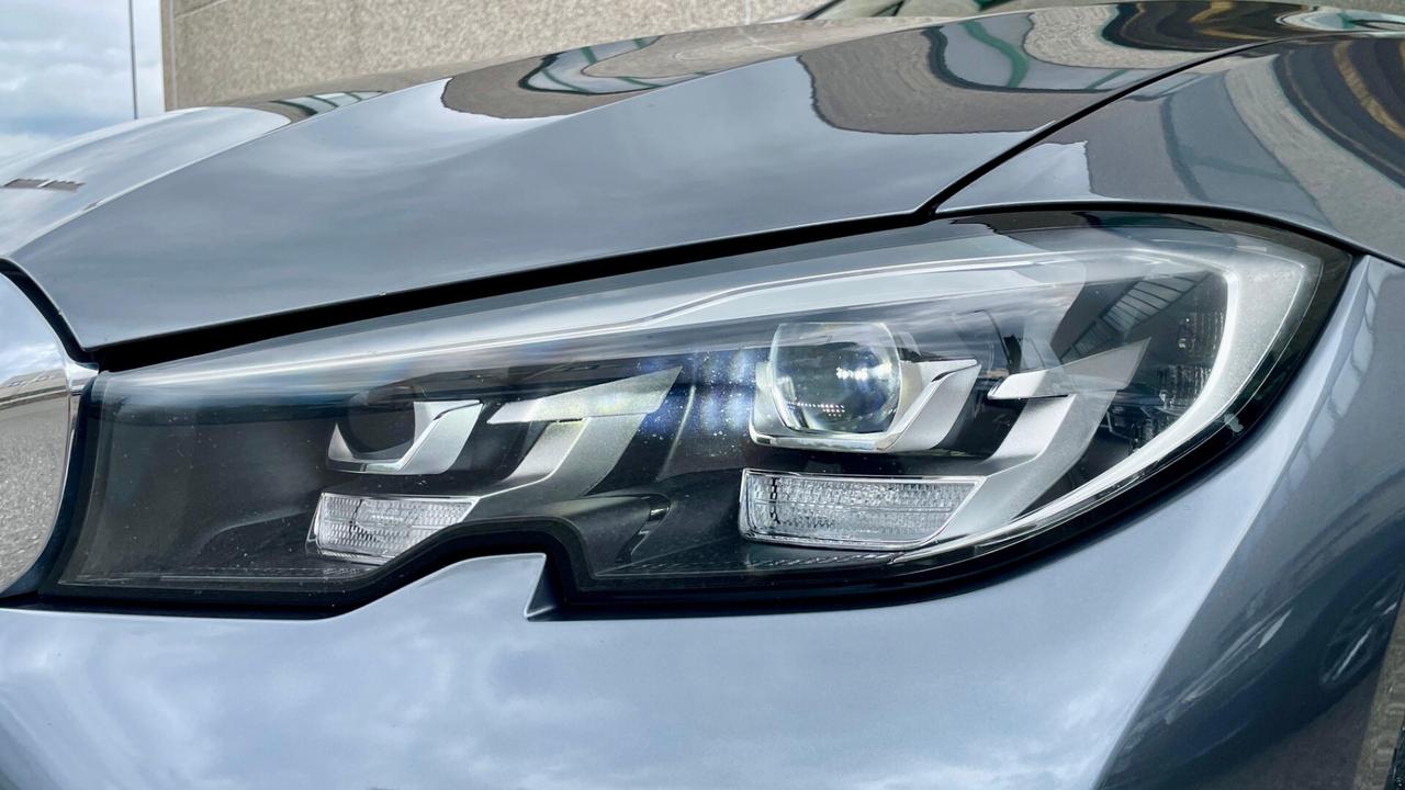 Bmw 320d Xdrive Touring Advantage LED