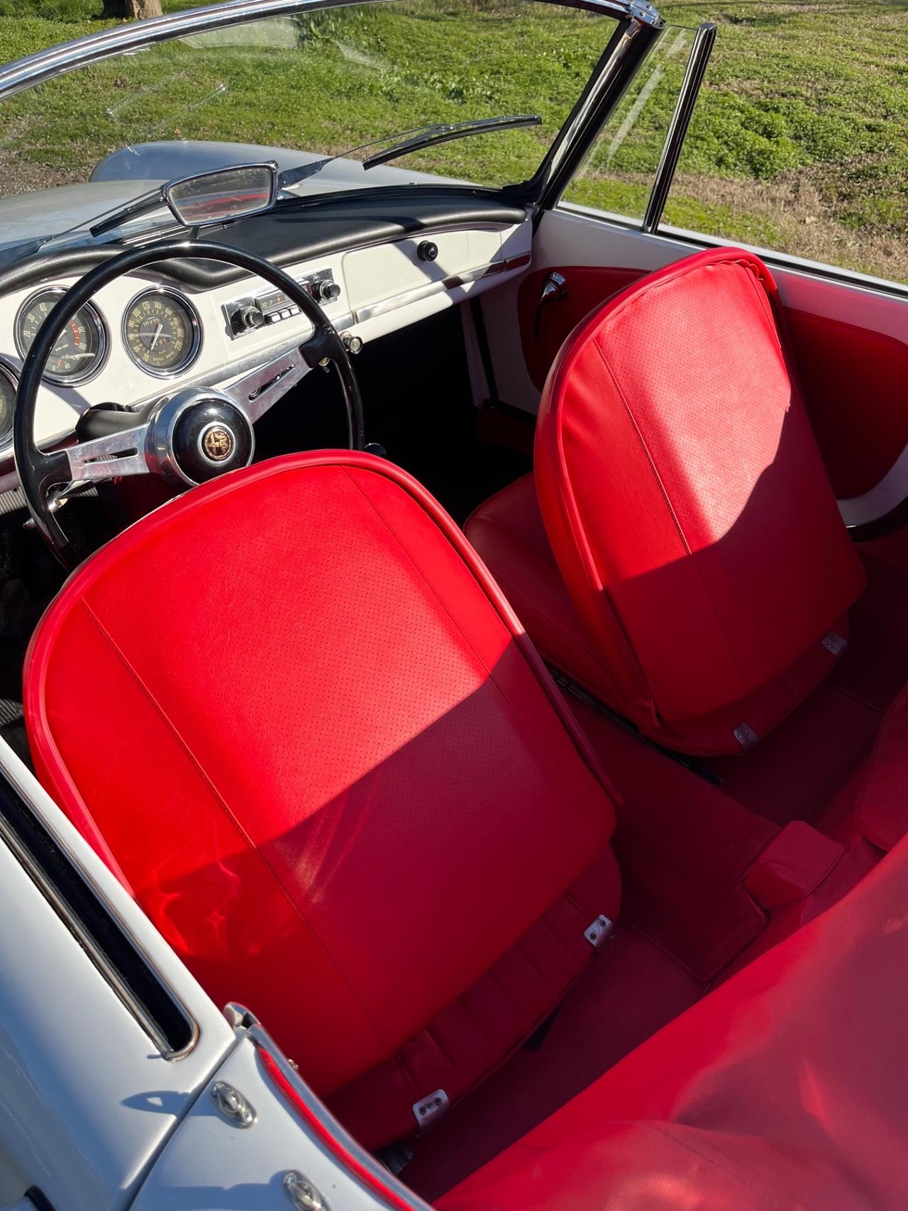 Alfa Romeo Giulia Spider