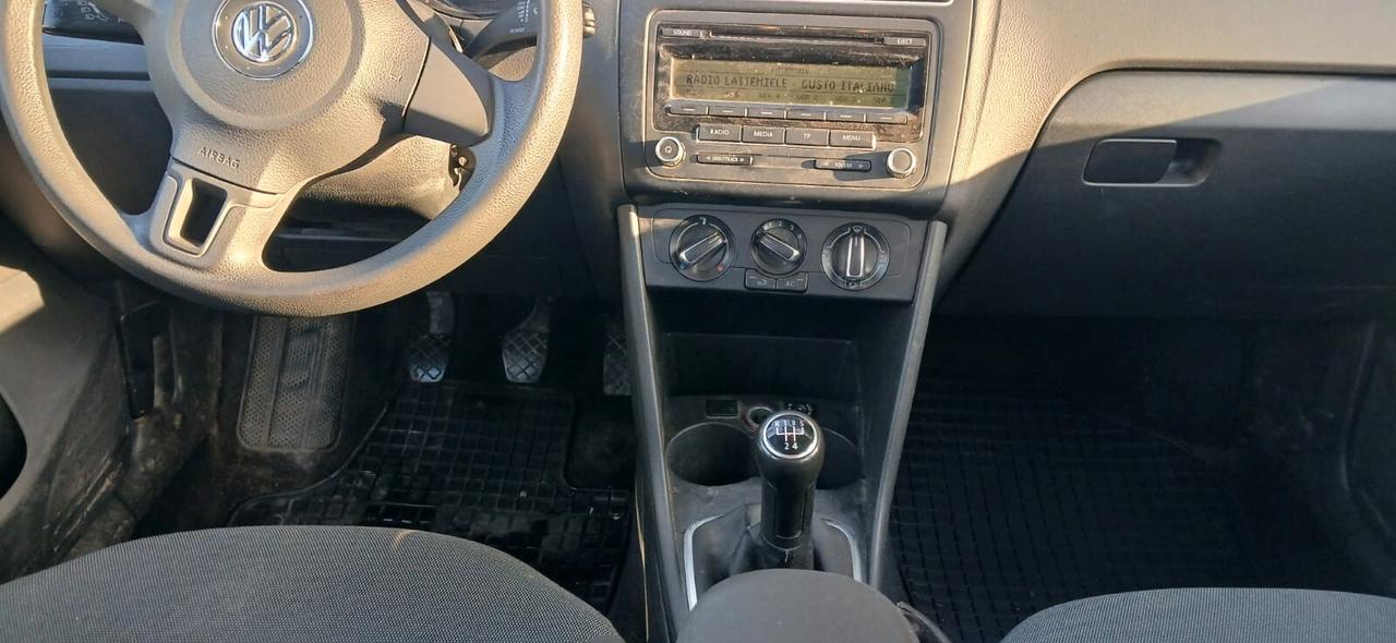 polo 1.4 benzina 5 porte clima cerchi in lega