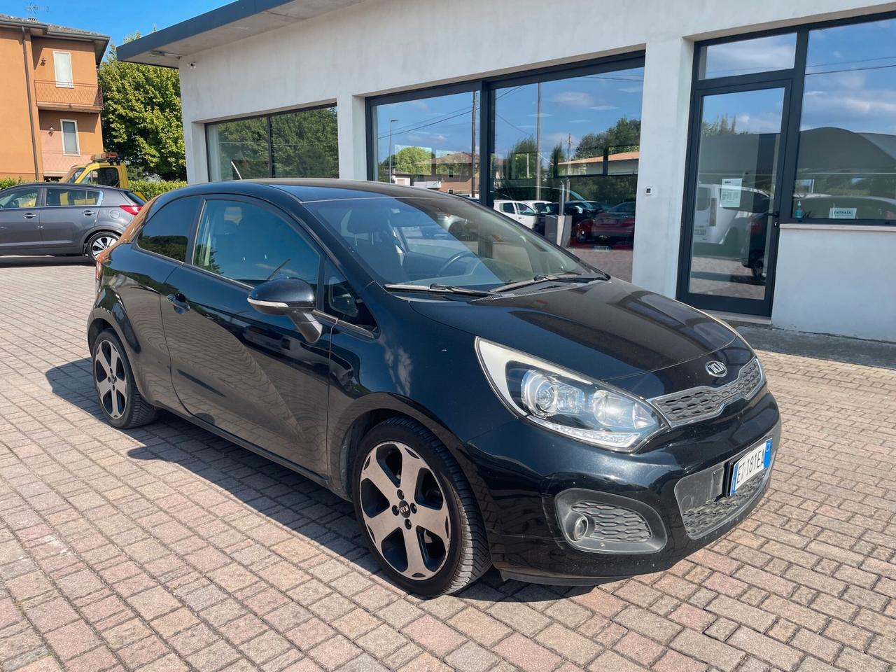 Kia Rio 1.4 CRDi 3p. Cool