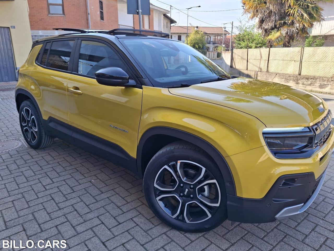 Jeep Avenger 1.2 t Summit + TETTO APRIBILE