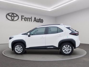 TOYOTA Yaris cross 1.5h active fwd 115cv e-cvt del 2025
