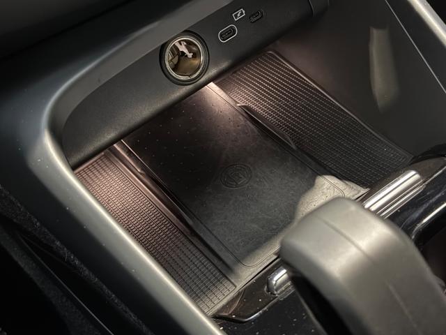 VOLVO XC40 B3 automatico Plus Bright