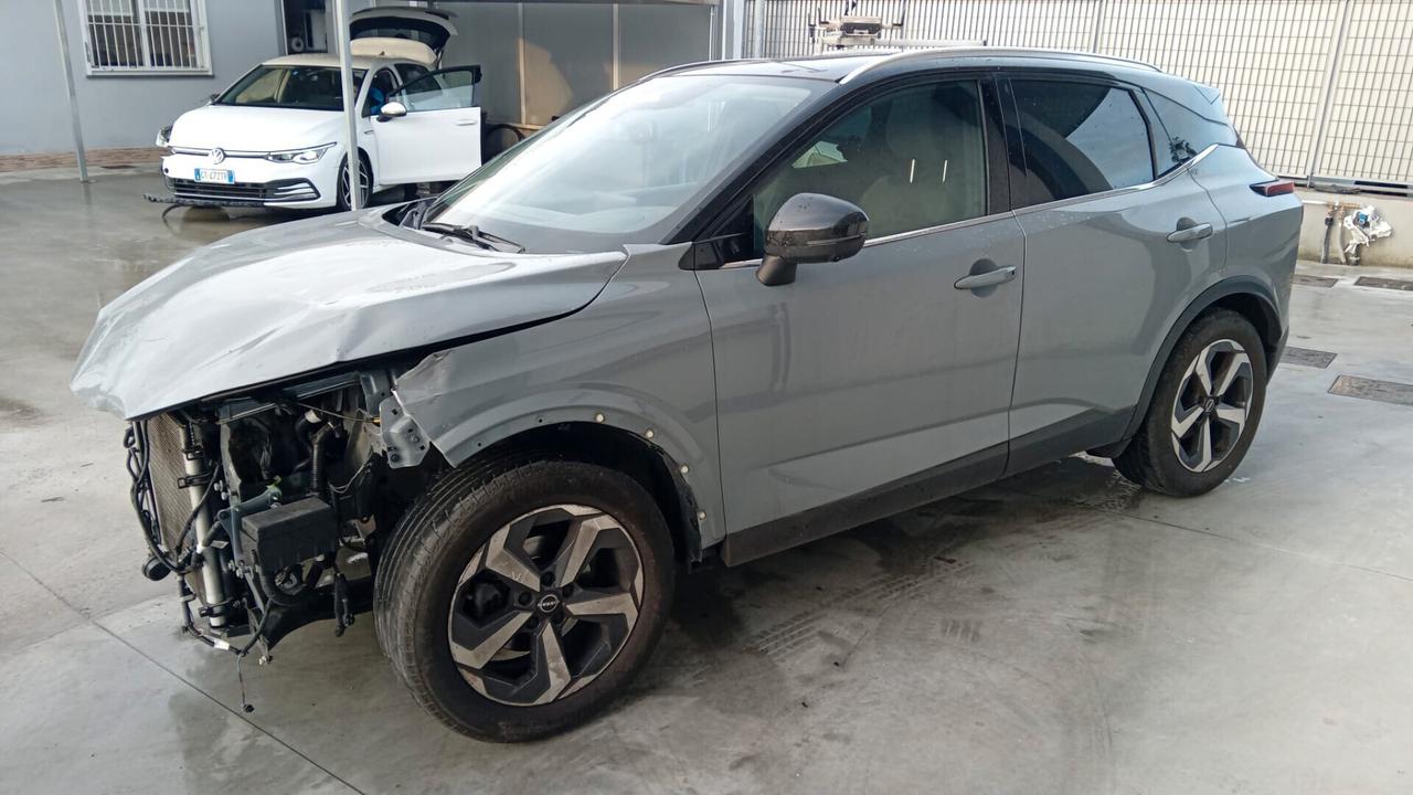 Nissan Qashqai MHEV 140 CV Tekna SINISTRATO