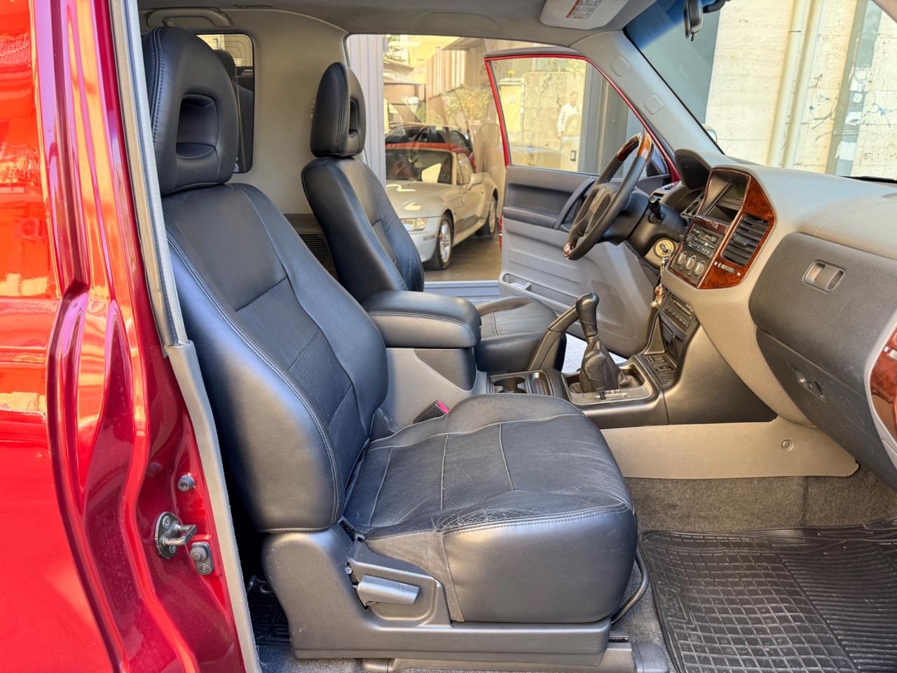 Mitsubishi Pajero 3.2 16V DI-D 3p. GLS2