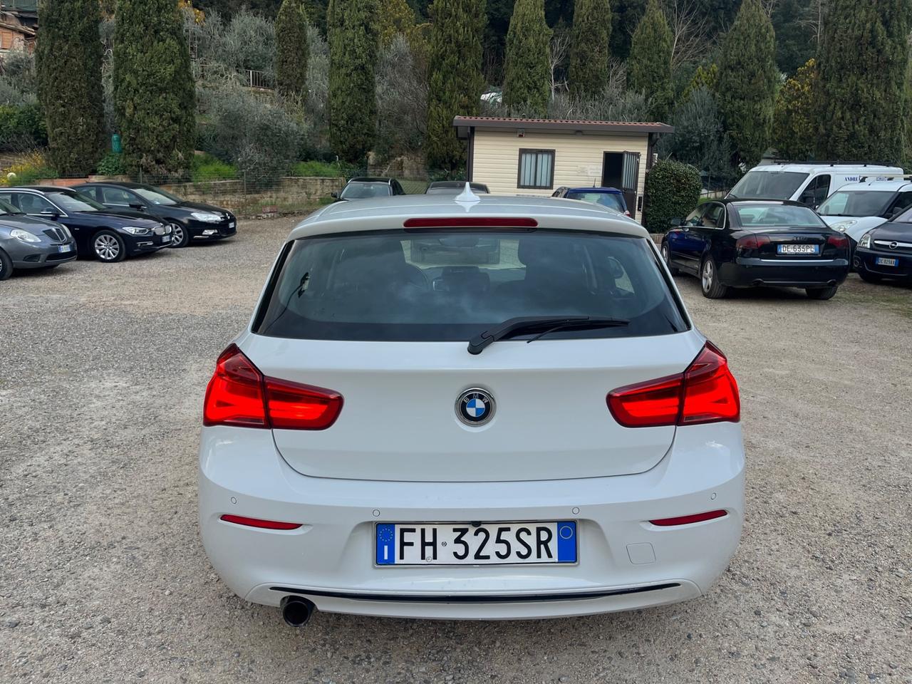 Bmw 118 118d 5p. Urban