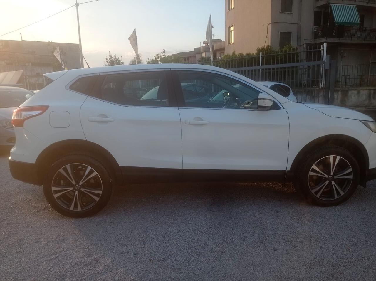 Nissan Qashqai 1.5 dCi Visia
