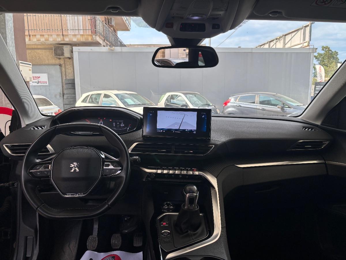 PEUGEOT - 3008 - BlueHDi 130 S&S EAT8 Allure