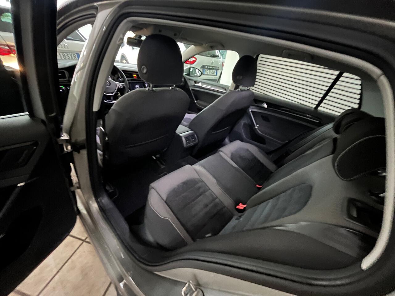 Volkswagen Golf Business 1.6 TDI 5p. Highline