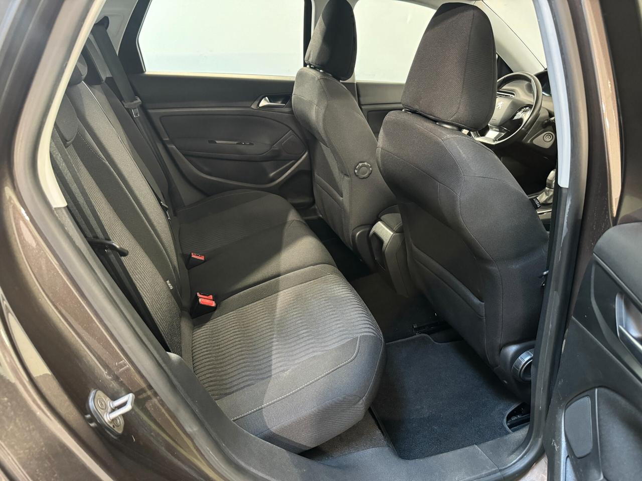 Peugeot 308 BlueHDi S&S EURO6 SW AUTOMATIC.