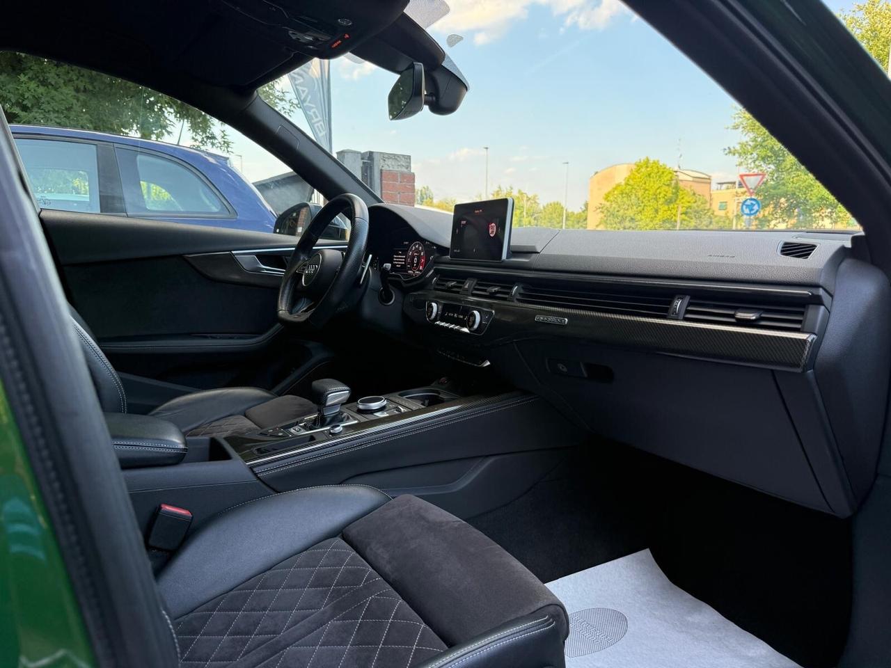 Audi A4 RS 4 Avant 2.9 TFSI quattro tiptronic