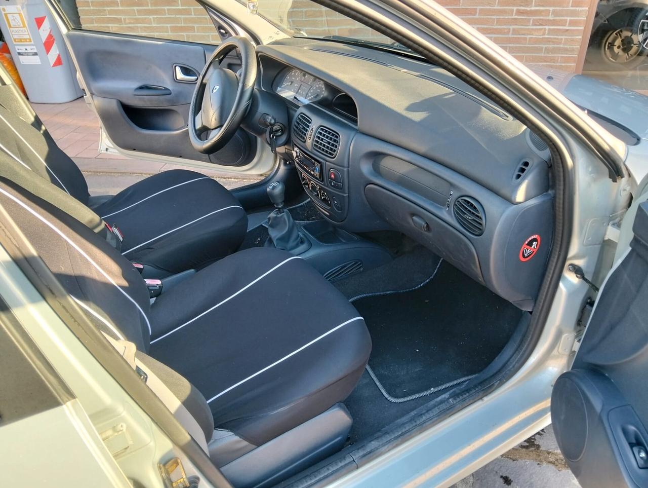 Renault Megane Mégane 1.6 16V cat Expression