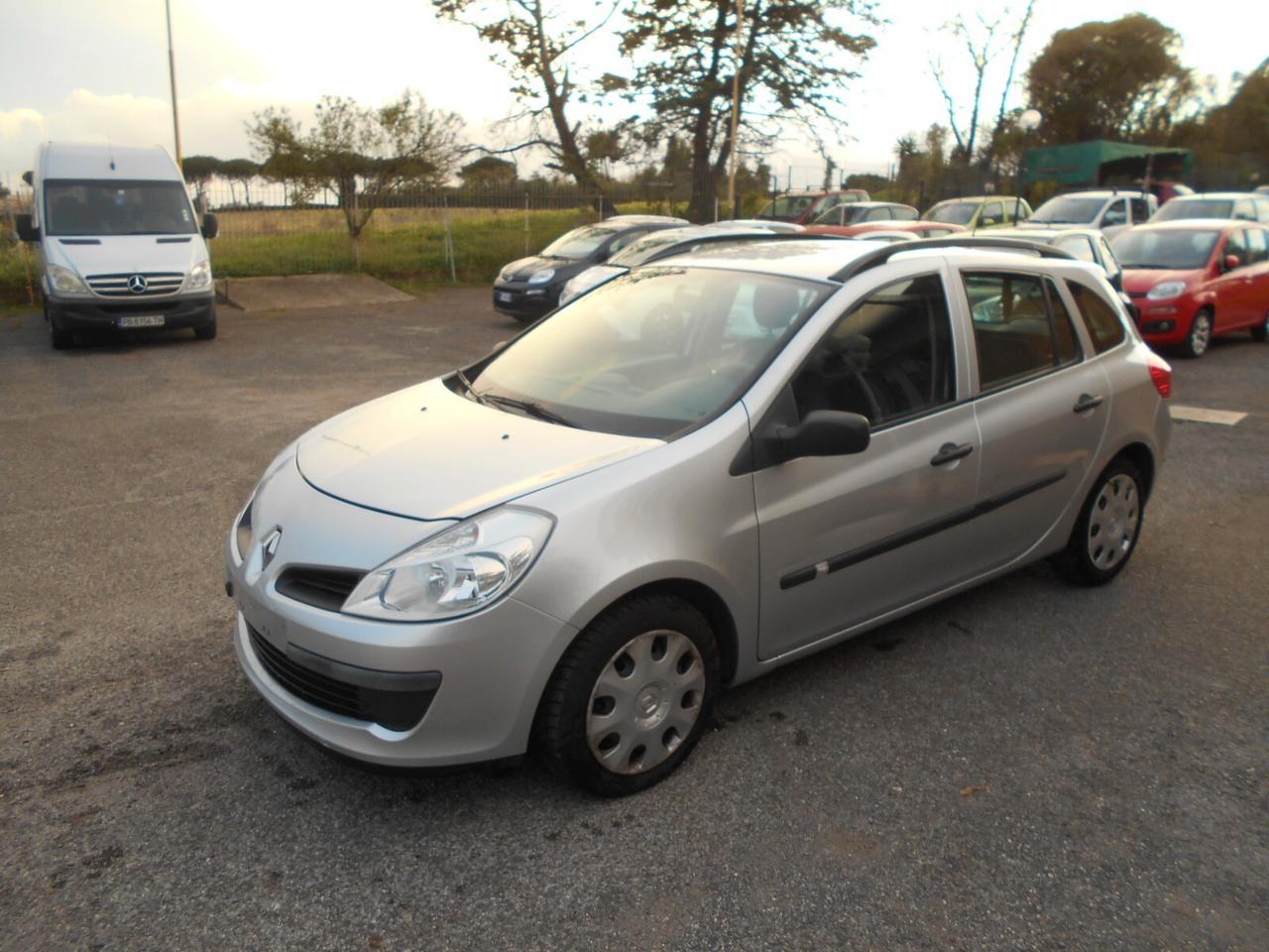 Renault Clio 1.2 16V SporTour CV 75 NEOPATENTATI