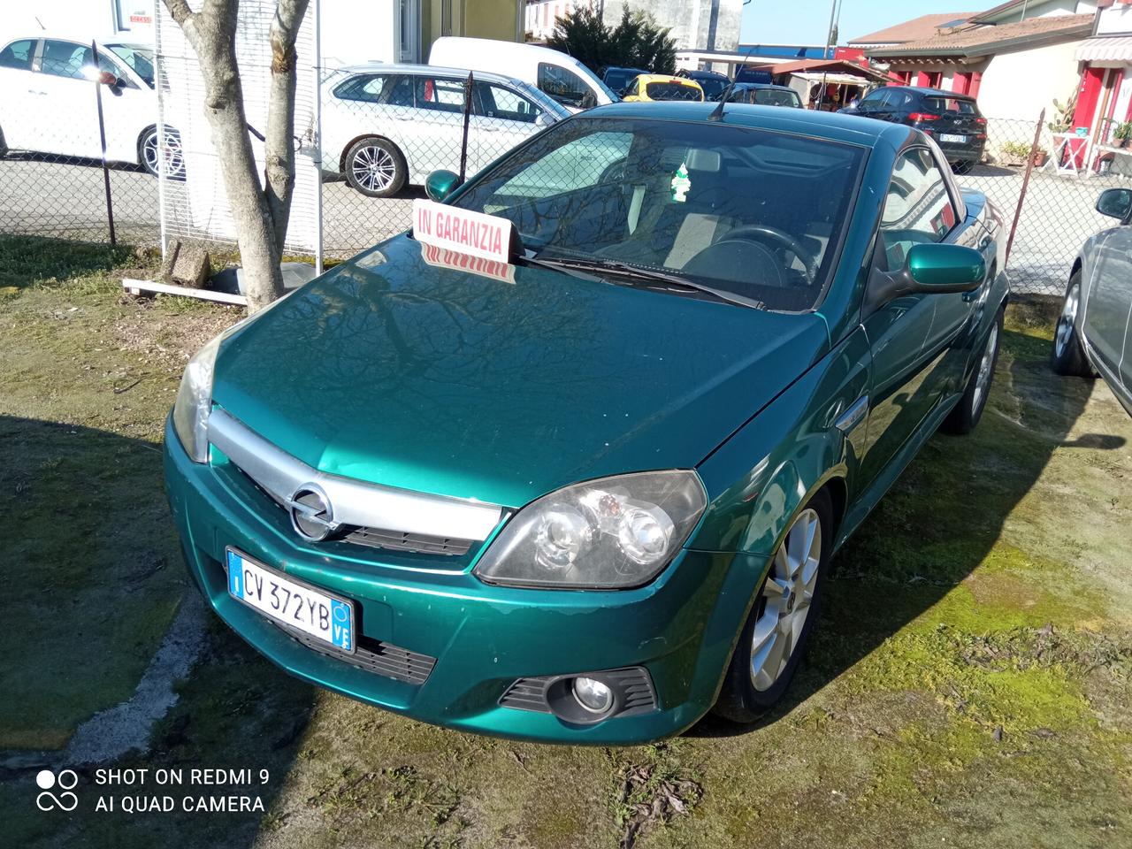 Opel Tigra TwinTop 1.8 16V Sport