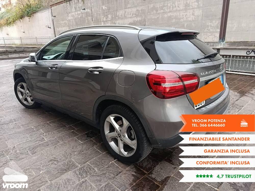 MERCEDES GLA (X156) GLA 200 d Automati...