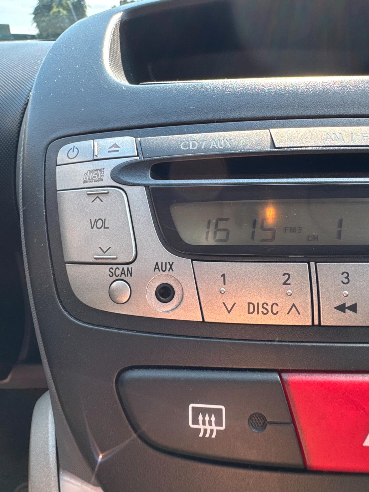 Toyota Aygo 1.0 50kW Benz 5porte *85.000 km*