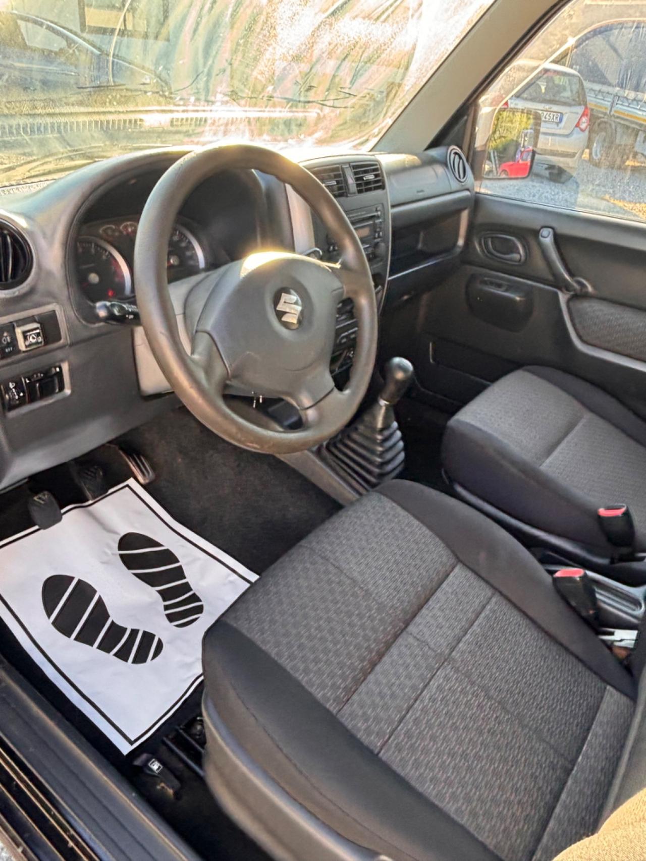 Suzuki Jimny 1.3i 16V cat 4WD JLX